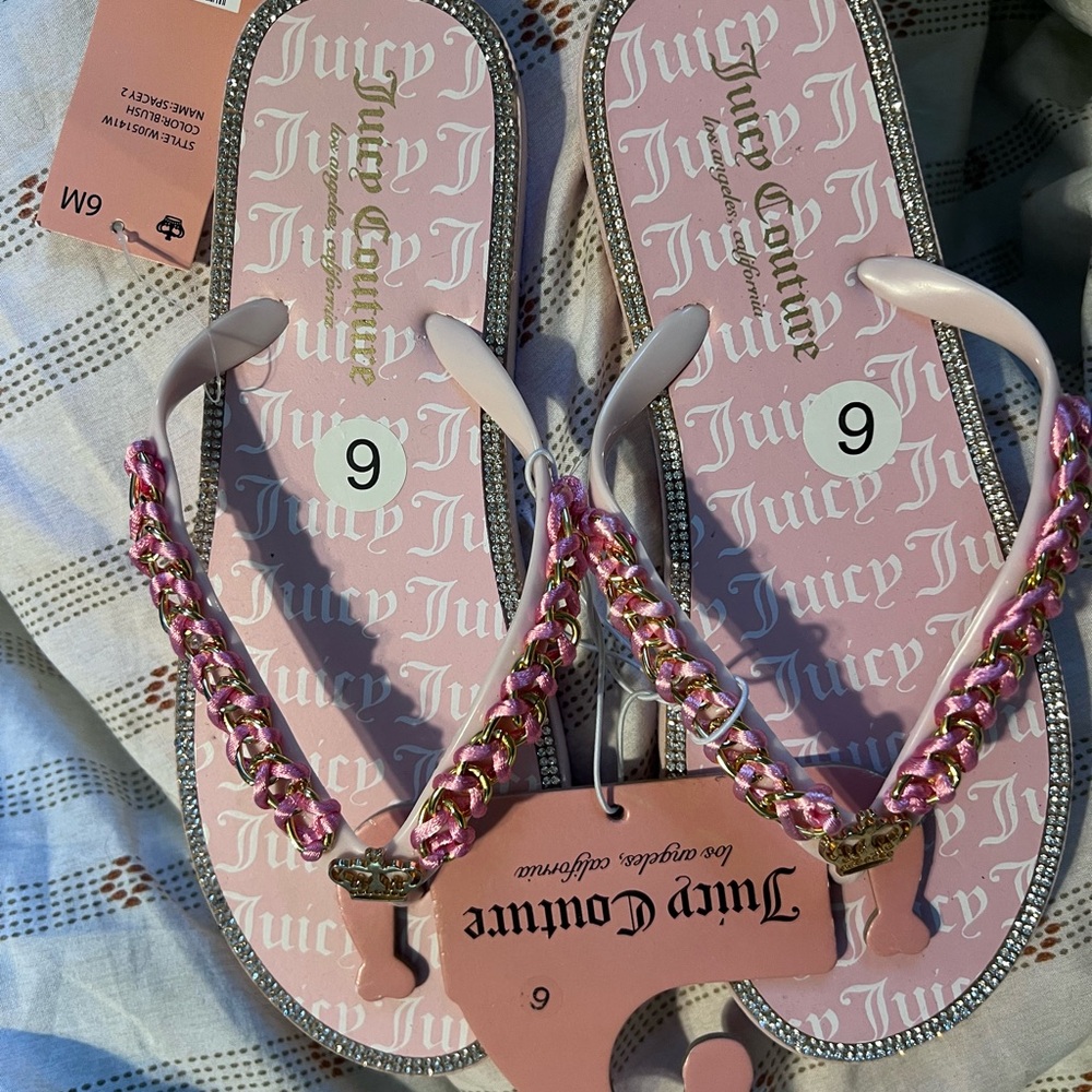 Juicy Couture Pink Sandals with Gold Chain